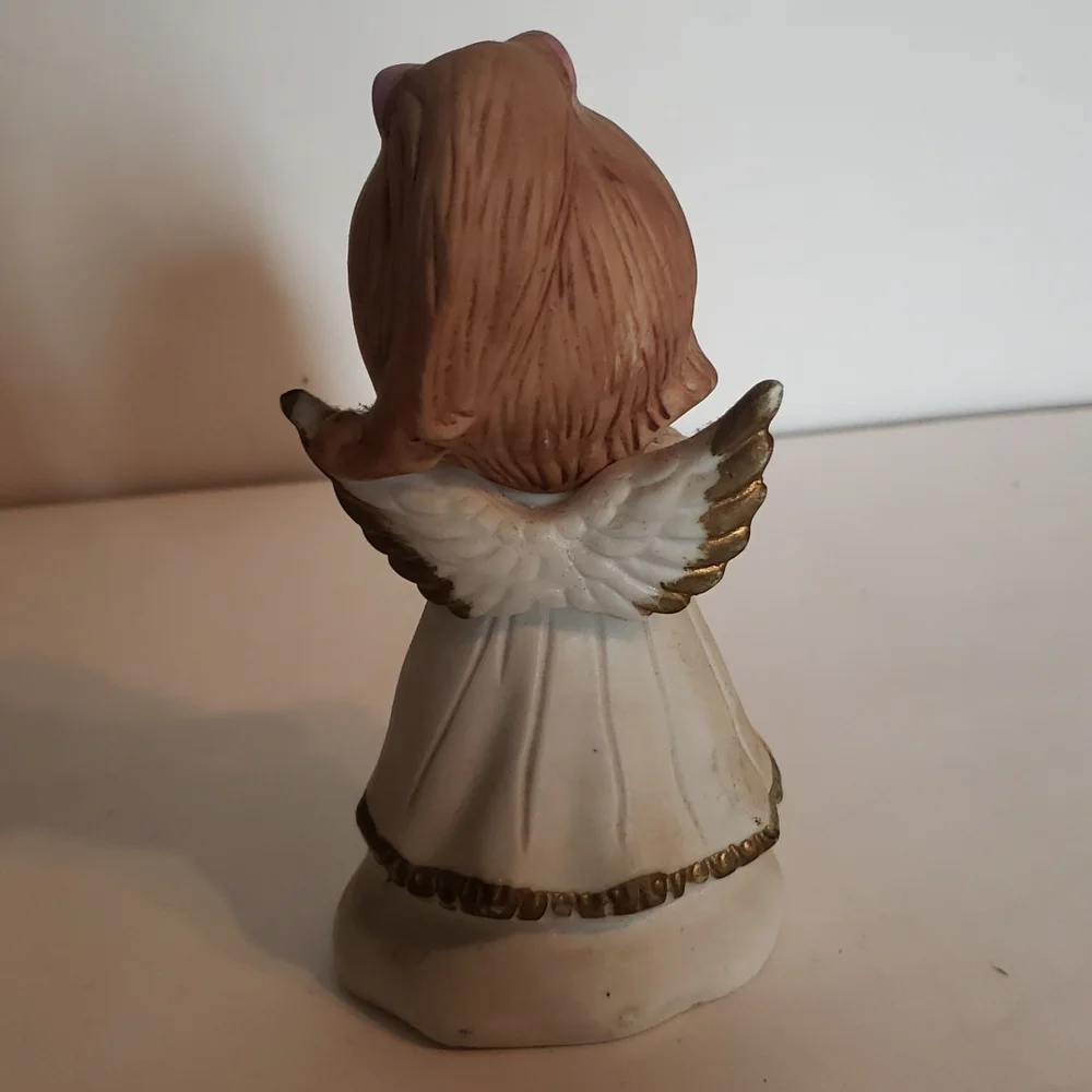 Angel - Picture 2 of 6